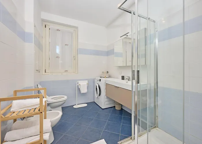 Tra La Rocca E Il Apartmán Angera